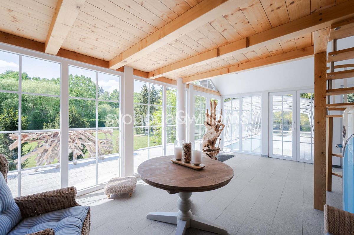 Prodej vily 750 m², pozemek 4087 m² – fotografie 4