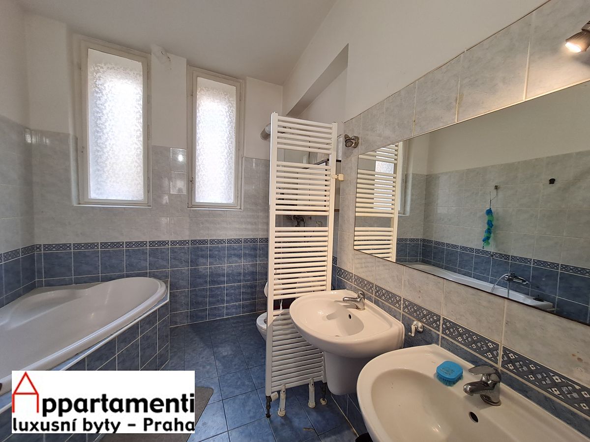 Pronájem bytu 2+kk 64 m² – fotografie 4