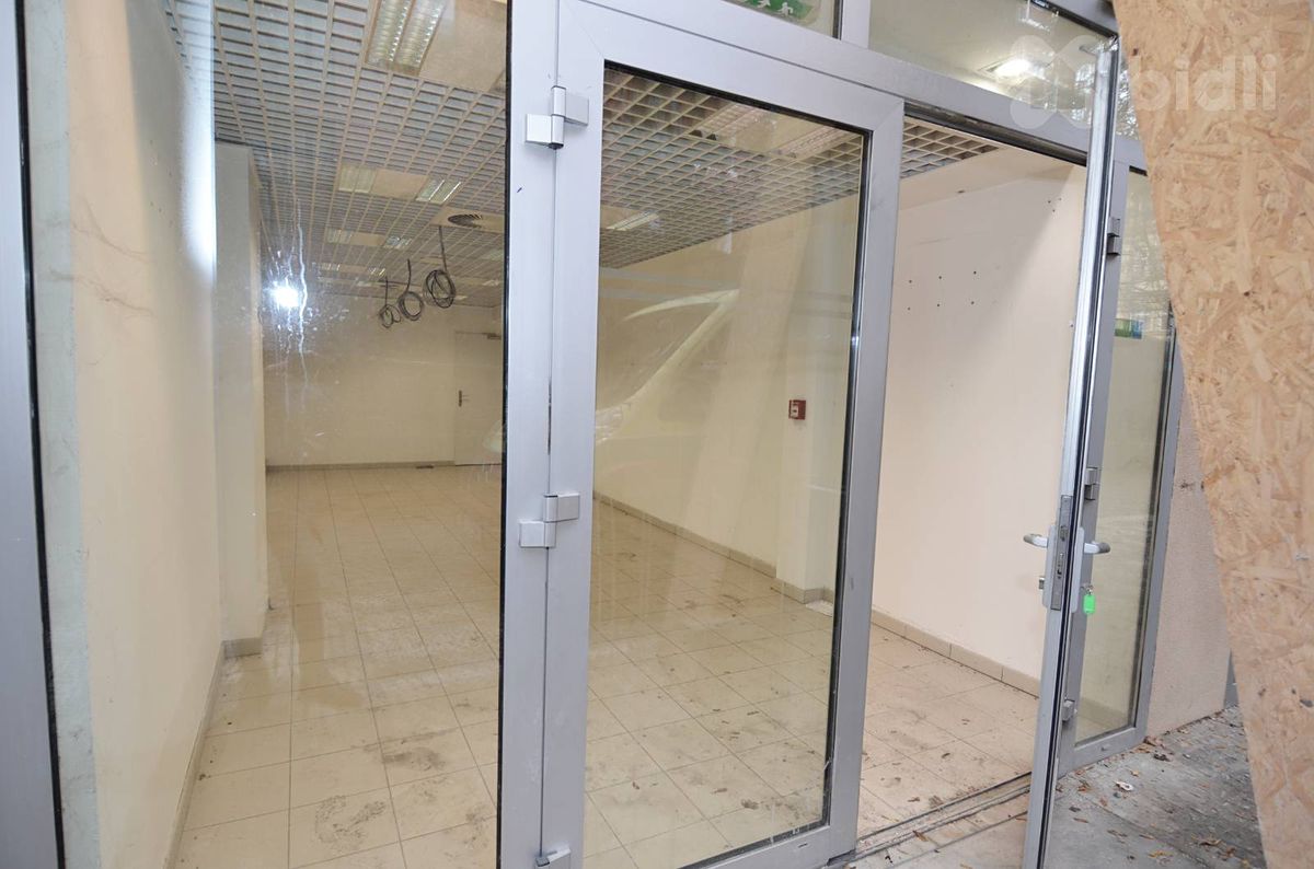 Pronájem obchodního prostoru 43 m² – fotografie 3