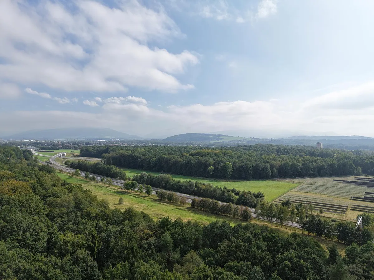 Prodej pole 27464 m²
