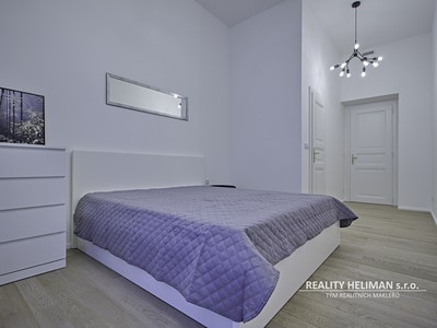 Pronájem bytu 2+1 80 m² (Jednopodlažní)