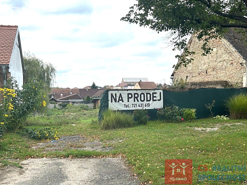 Prodej  stavebního pozemku 815 m² - View 3