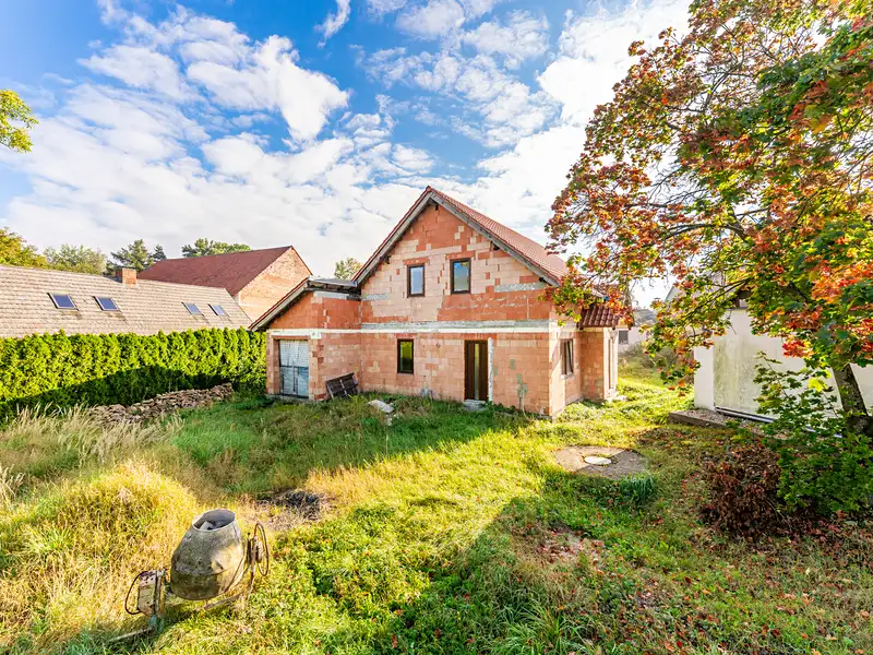 Prodej rodinného domu 167 m², pozemek 951 m², Chocerady – náhled fotky 2