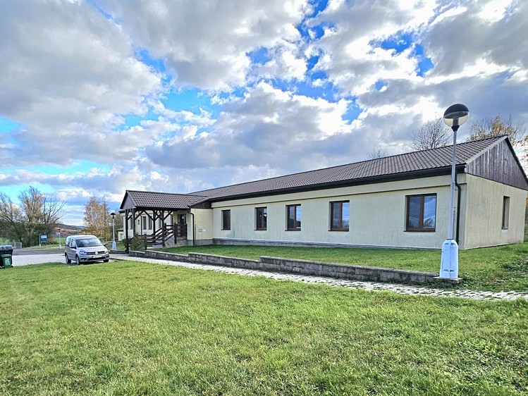 Prodej komerčního prostoru, 2 409 m² (4 z 27)