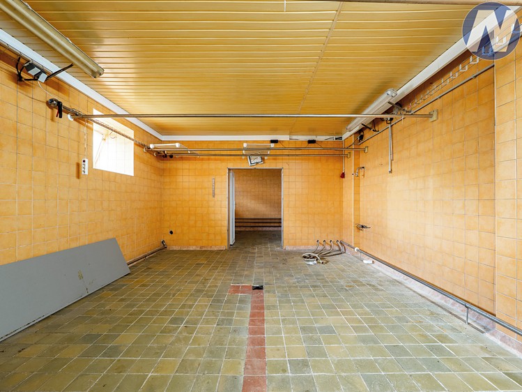 Prodej komerčního prostoru, 1 025 m² (10 z 19)