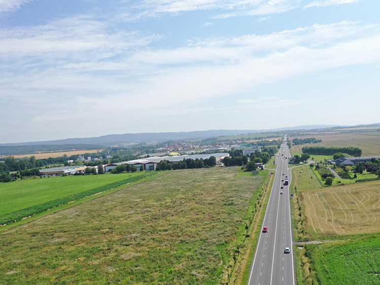 Prodej pozemku, 3 811 m² (4 z 6)