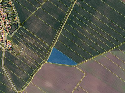 Prodej pole 75595 m²