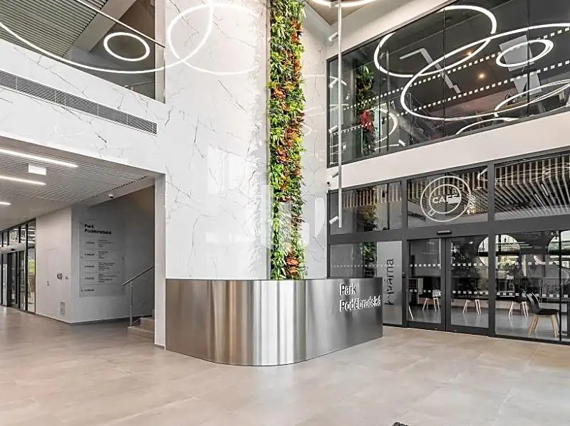 Pronájem kanceláře 200 m², Praha – náhled fotky 2