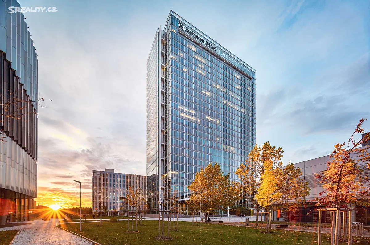 Pronájem kanceláře 431 m², Praha