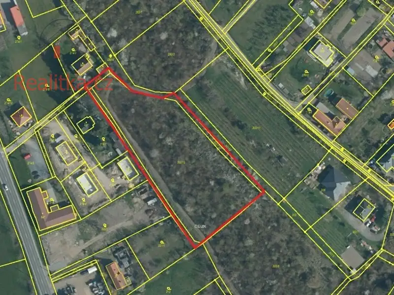 Prodej stavebního pozemku 7065 m², Kly – náhled fotky 1