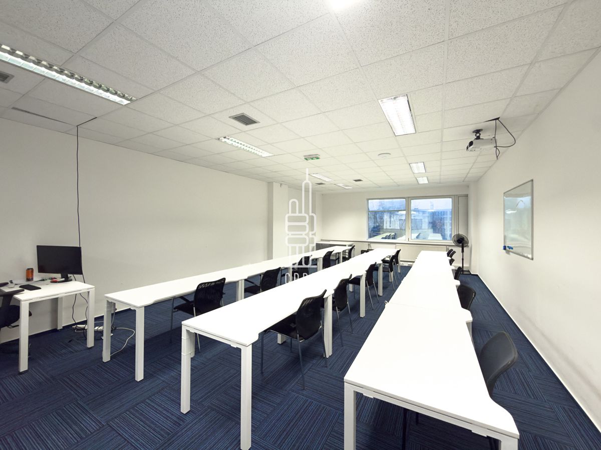 Pronájem kanceláře 279 m² – fotografie 2