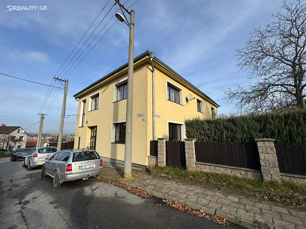 Prodej rodinného domu 389 m², pozemek 562 m², Holasova