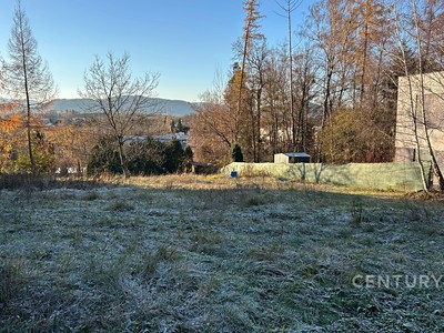 Prodej  stavebního pozemku 1 738 m²