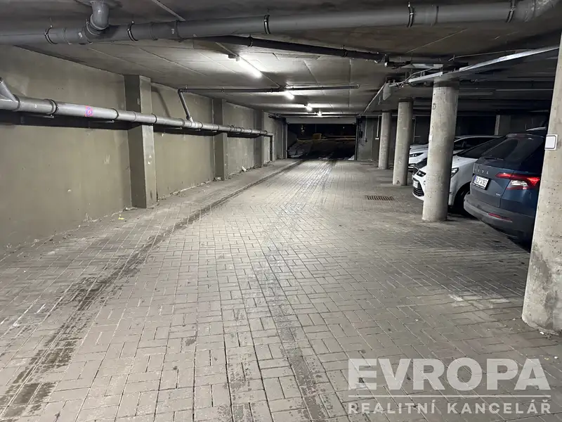 Pronájem garáže 16 m², Jablonec nad Nisou – náhled fotky 3