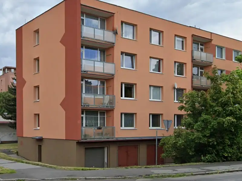 Pronájem bytu 2+1 61 m², Chomutov – náhled fotky 1