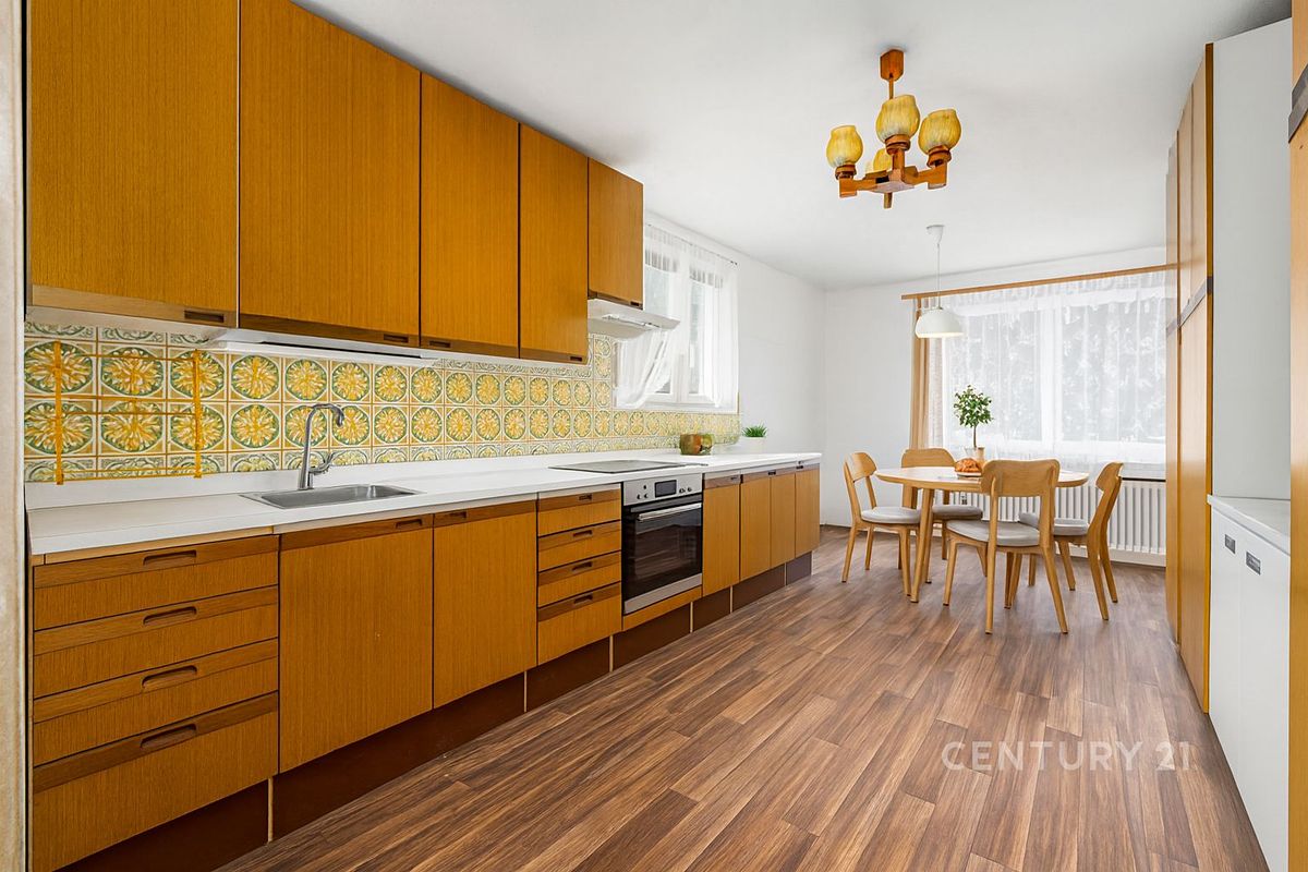 Prodej rodinného domu 125 m², pozemek 1234 m² – fotografie 2