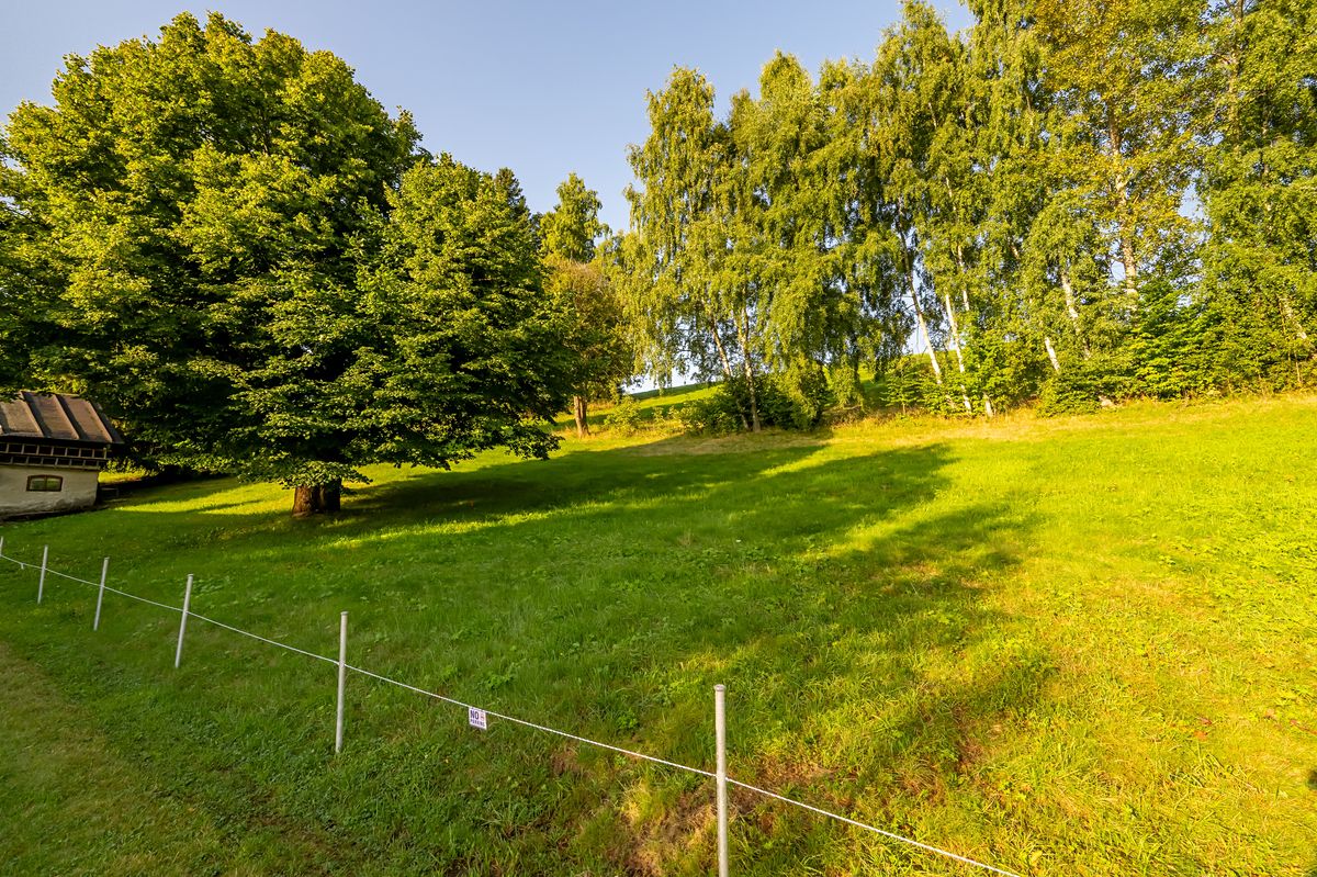 Prodej stavebního pozemku 1638 m² – fotografie 4