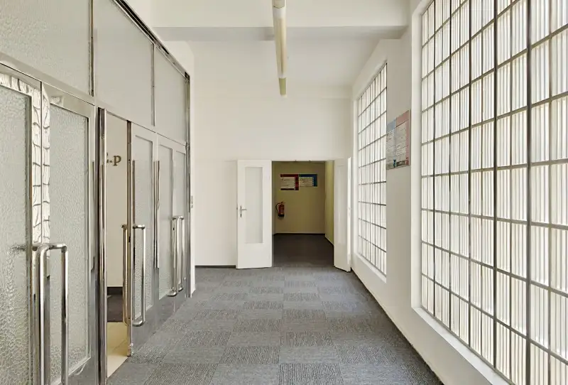 Pronájem kanceláře 91 m², Praha – náhled fotky 3