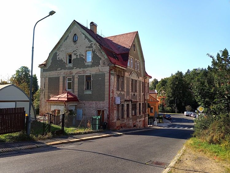 Комерційне приміщення на продаж, 680 м² (2 з 32)