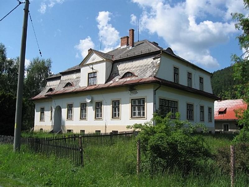 Prodej rodinného domu 331 m², pozemek 1726 m² – fotografie 5