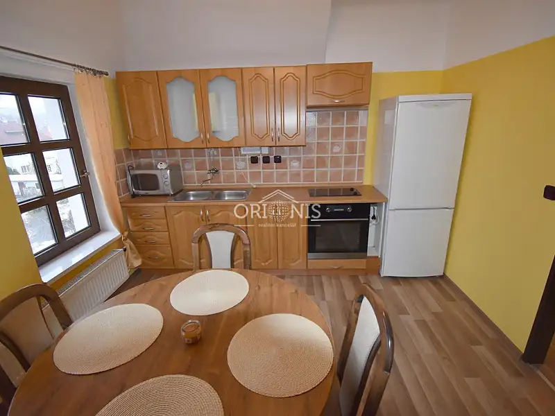 Pronájem bytu 2+1 63 m², Chomutov – náhled fotky 2