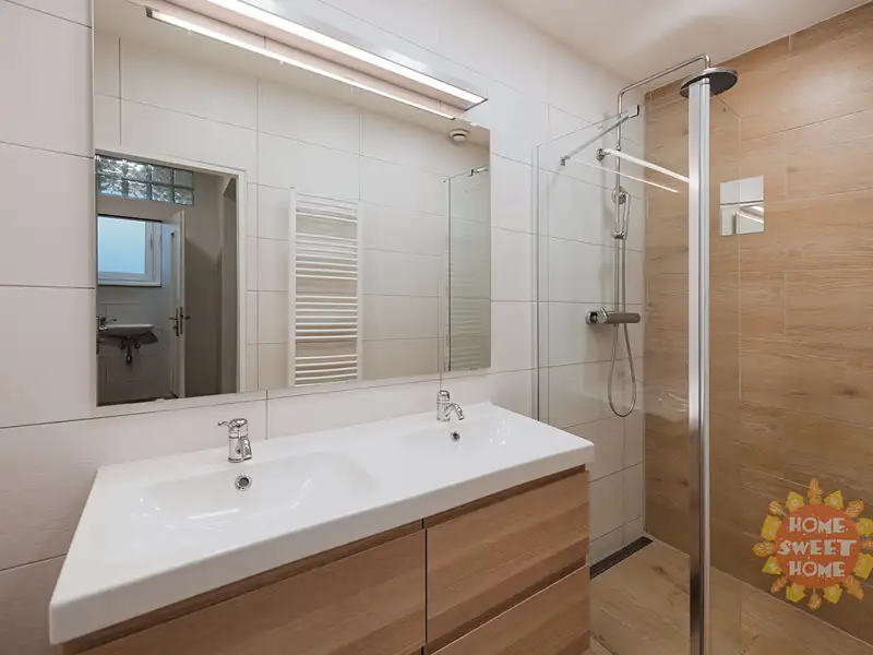 Pronájem bytu 2+kk 40 m², Praha – náhled fotky 2