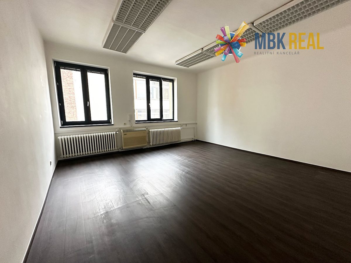 Pronájem kanceláře 35 m², Brno – fotka 1 z 3