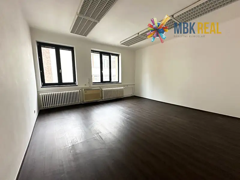Pronájem kanceláře 35 m², Brno – náhled fotky 1