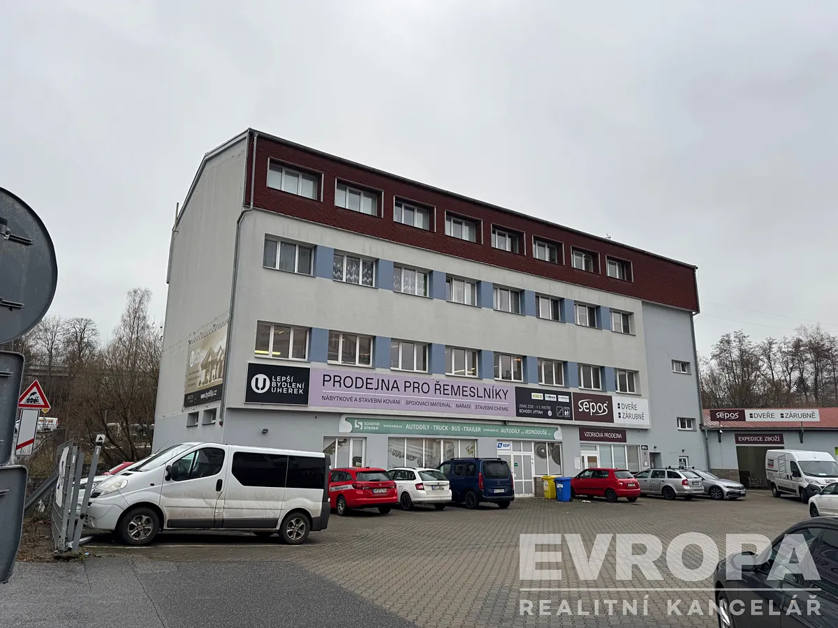 Pronájem obchodního prostoru 364 m²