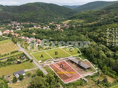 Prodej  komerčního pozemku 2 983 m²