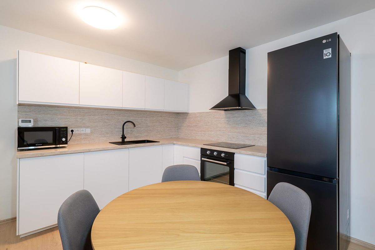 Prodej rodinného domu 98 m², pozemek 124 m² – fotografie 4