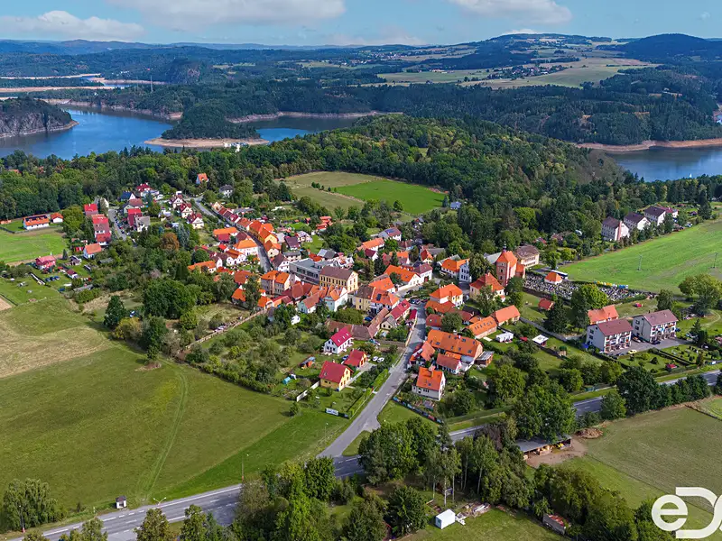 Prodej stavebního pozemku 8825 m², Orlík nad Vltavou – náhled fotky 1
