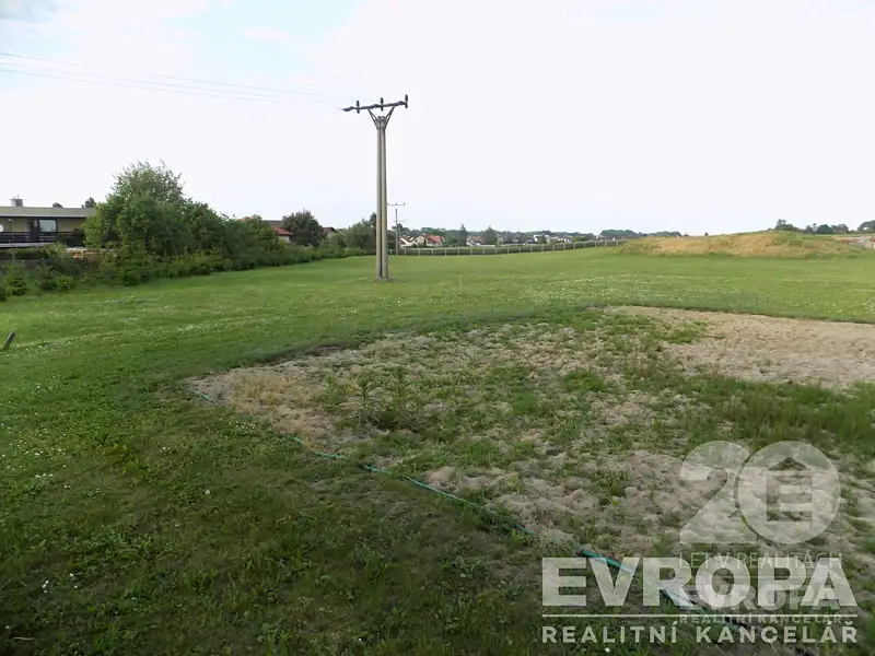 Prodej stavebního pozemku 6736 m², Pardubice – náhled fotky 3