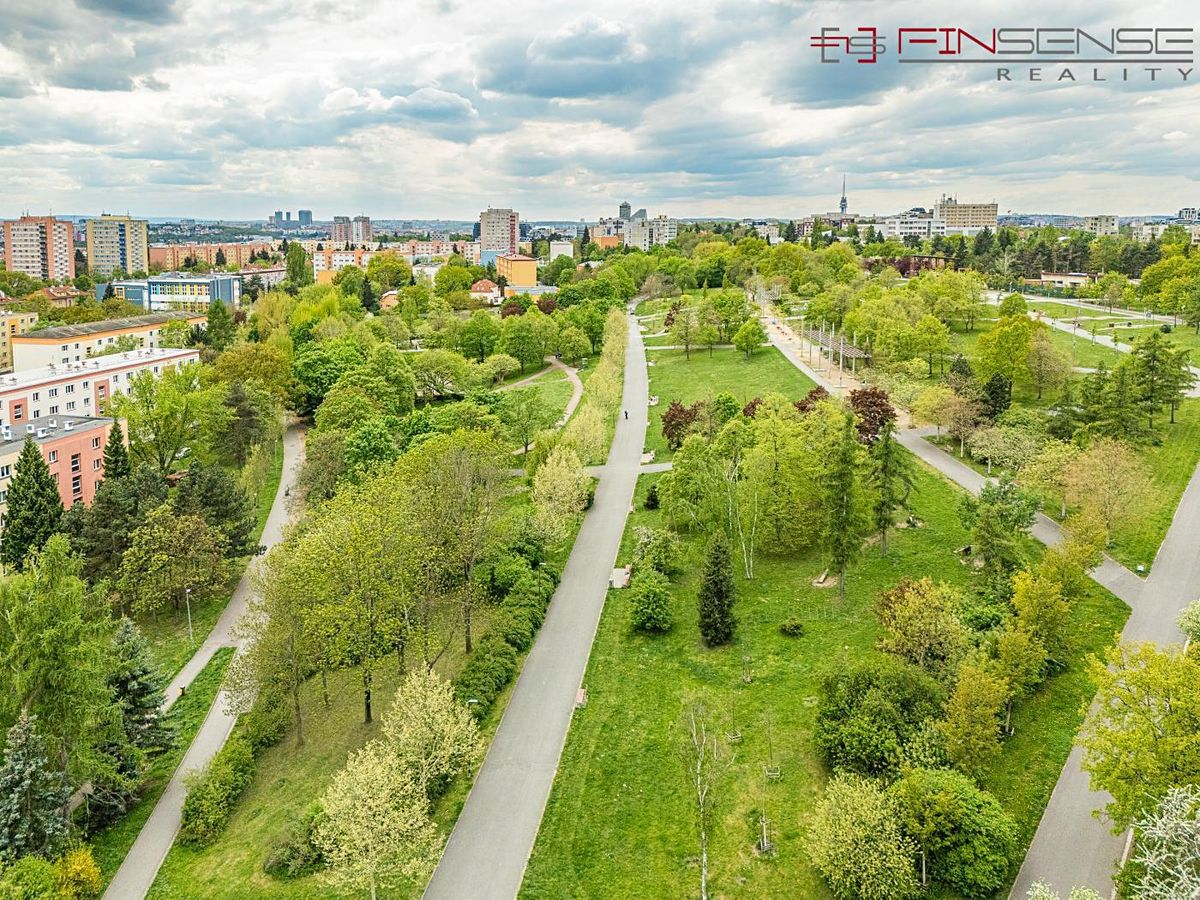 Prodej stavebního pozemku 336 m² – fotografie 5