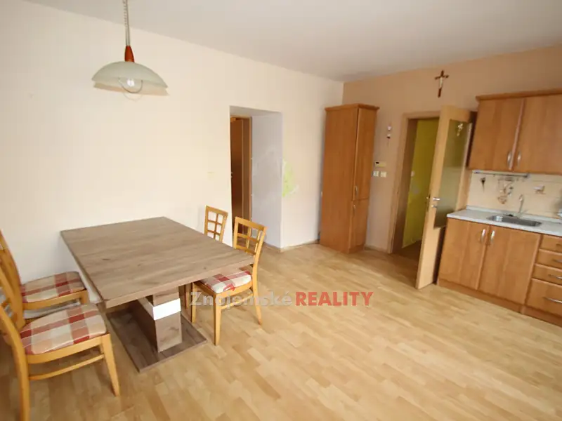 Prodej rodinného domu 130 m², pozemek 560 m², Znojmo – náhled fotky 3