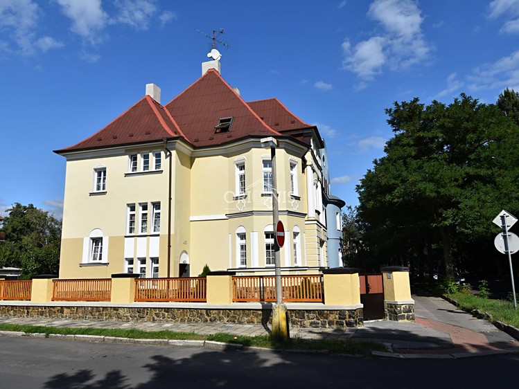 Квартира 2+1 в оренду, 63 м² (1 з 12)