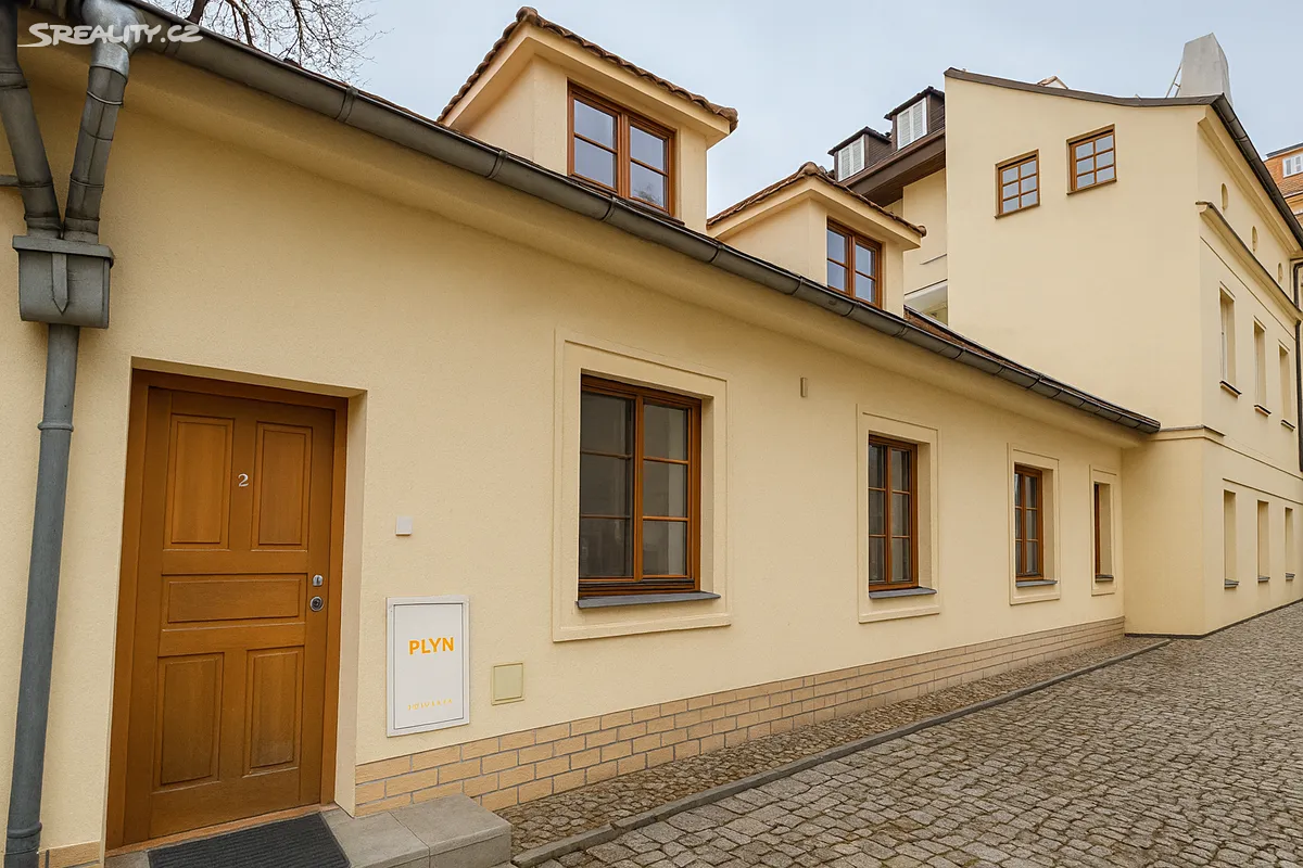Pronájem bytu 3+kk 121 m² – pohled 2
