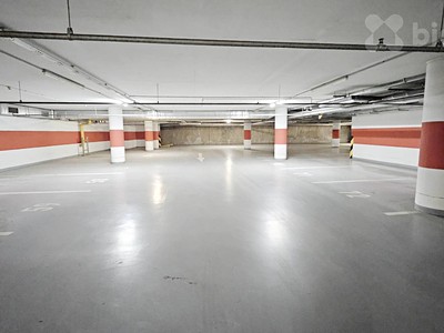 Pronájem garážového stání 14 m² — photo 2