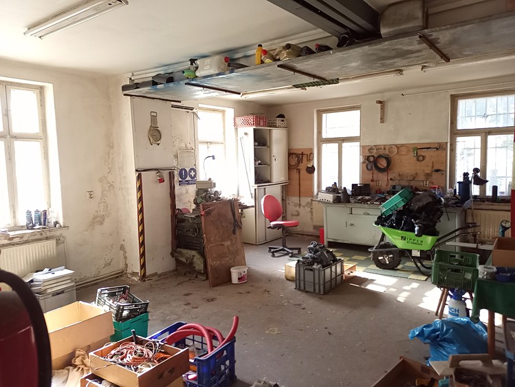 Комерційне приміщення на продаж, 680 м² (22 з 32)