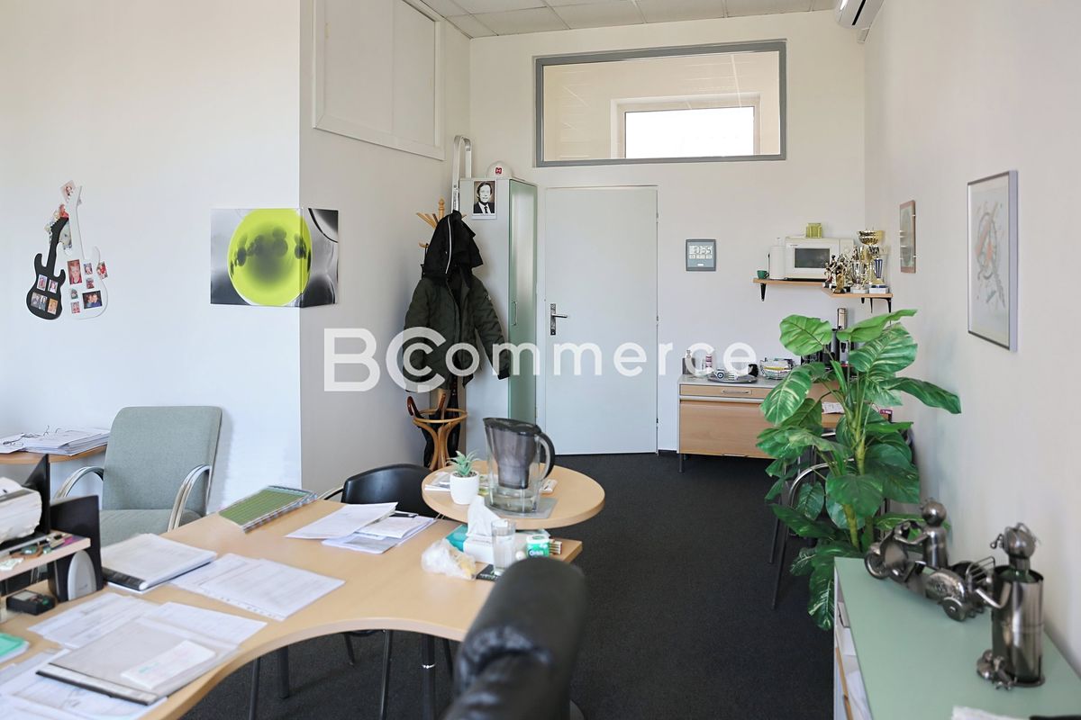 Pronájem kanceláře 31 m² – fotografie 2
