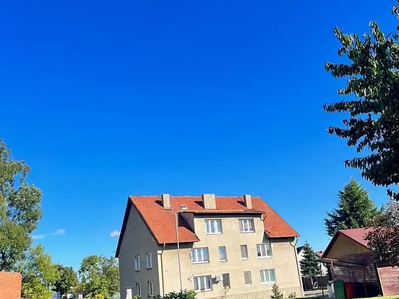 Pronájem bytu 1+kk 26 m², Spomyšl – náhled fotky 1