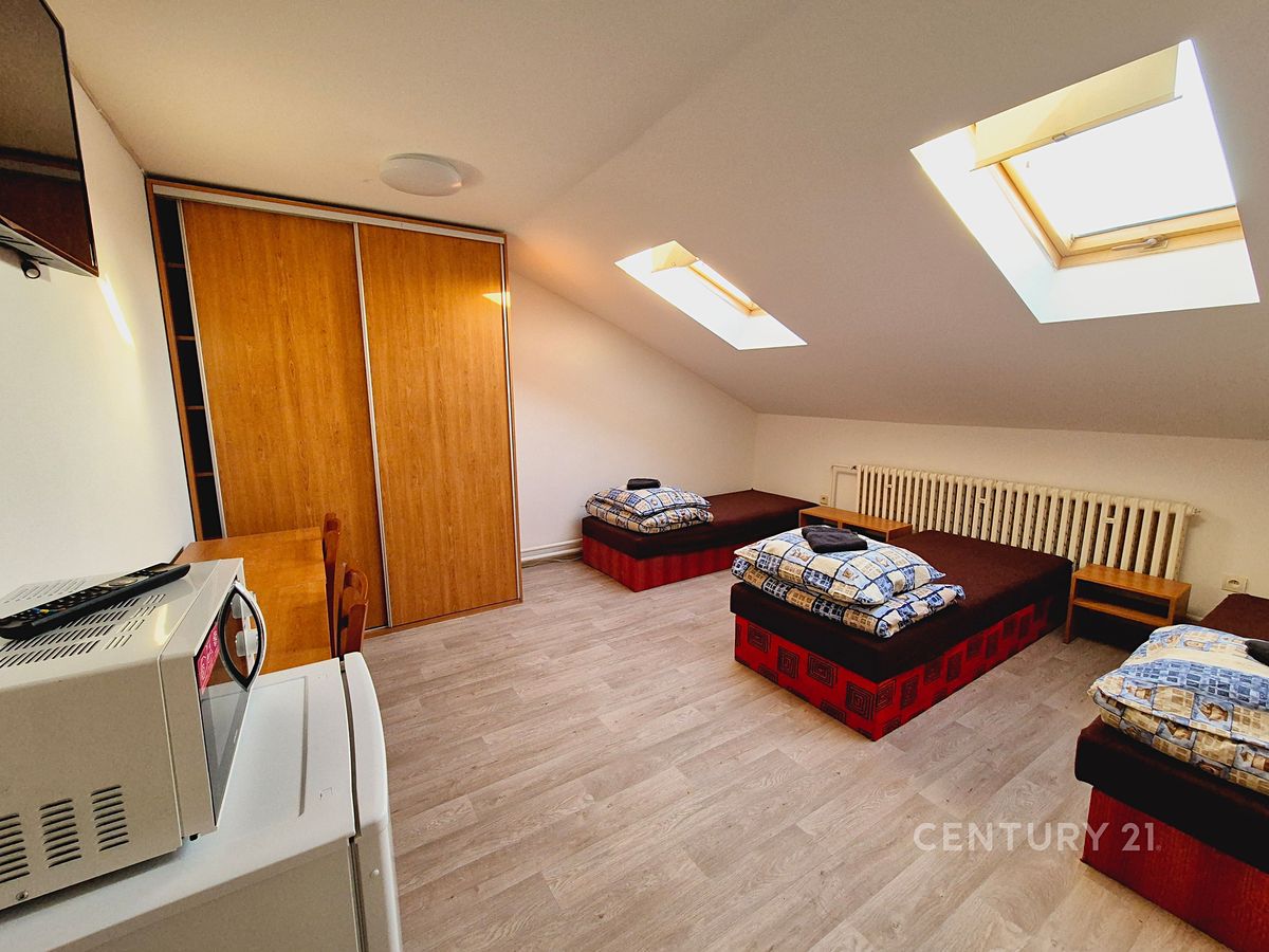 Pronájem bytu 1+kk 25 m² – fotografie 3