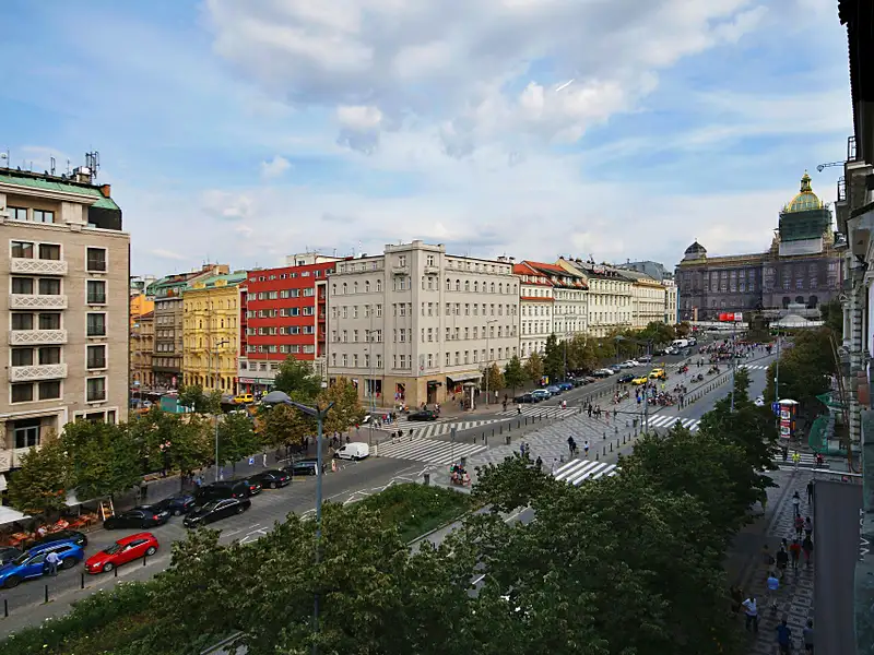 Pronájem kanceláře 91 m², Praha – náhled fotky 1