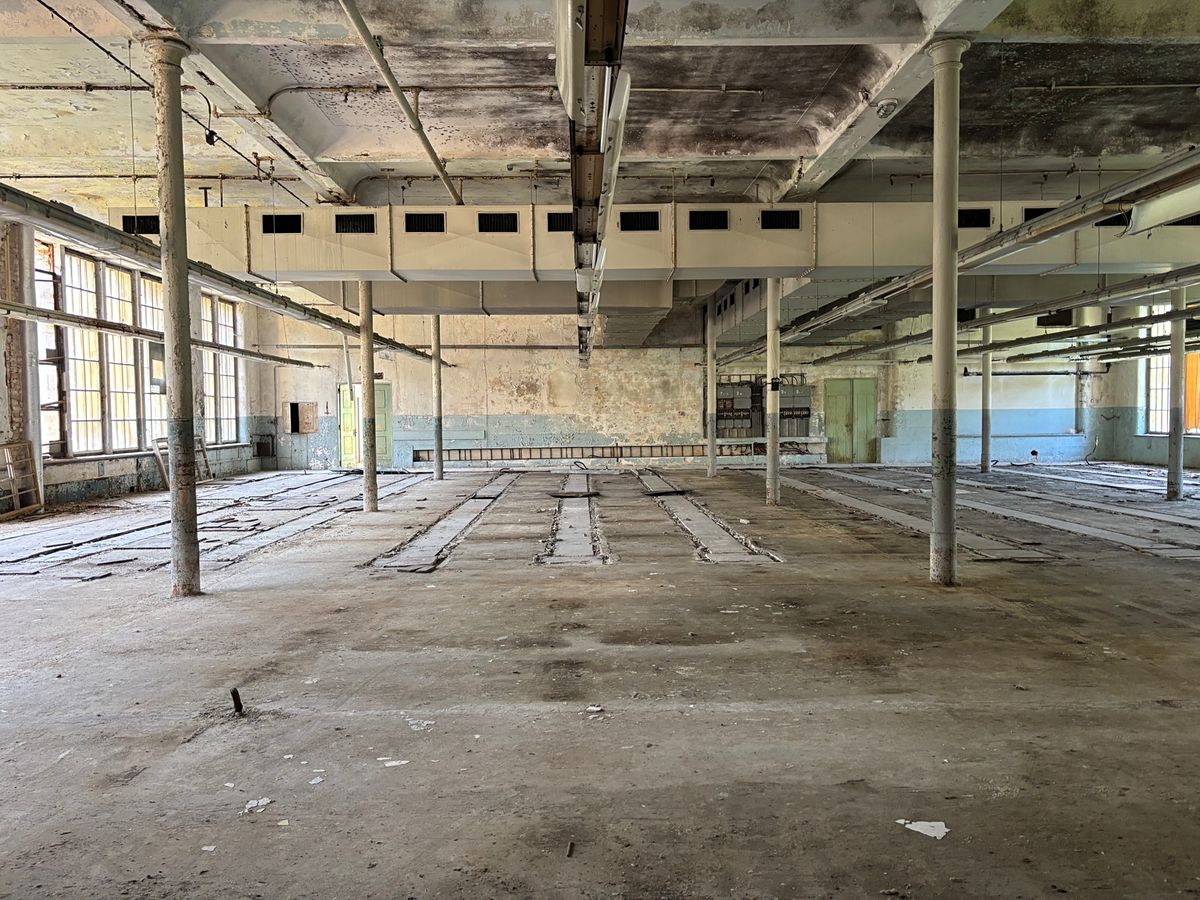 Pronájem skladového prostoru 700 m² – fotografie 3