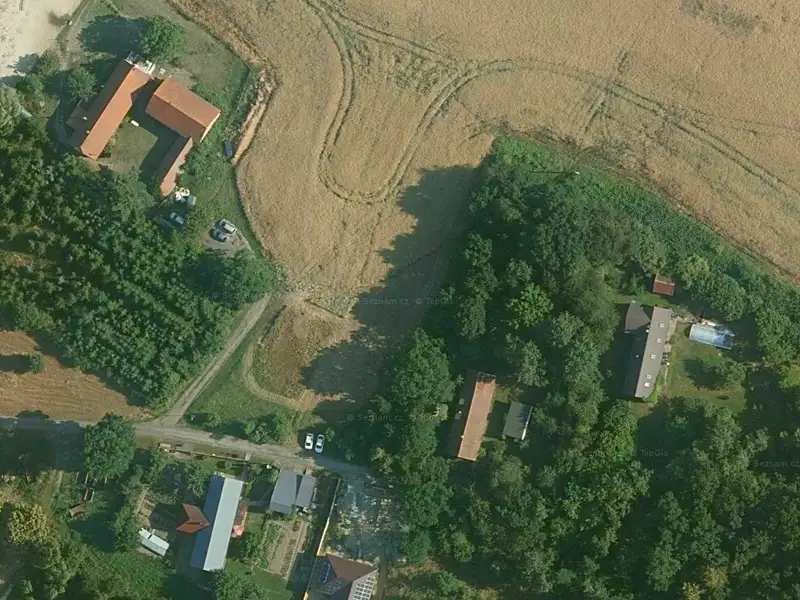Prodej stavebního pozemku 1006 m², Zásmuky – náhled fotky 1