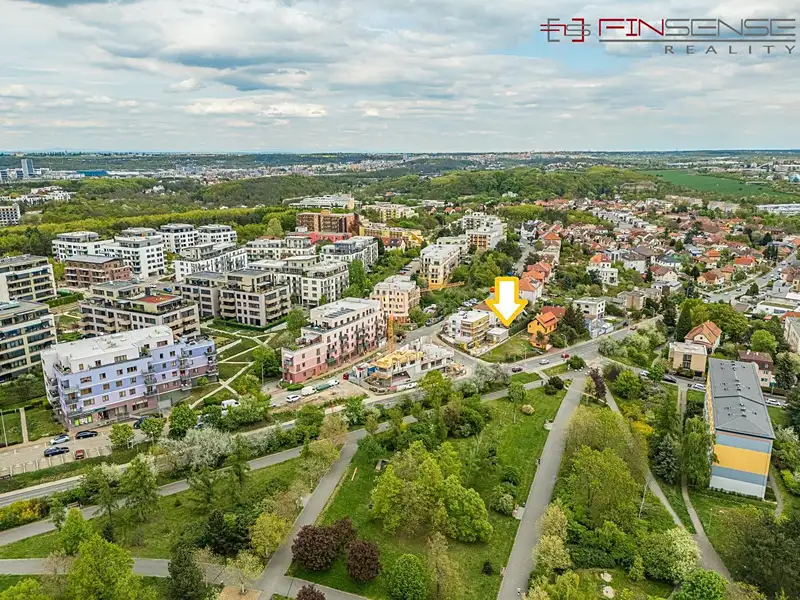 Prodej stavebního pozemku 336 m², Praha – náhled fotky 3