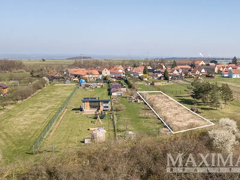 Prodej pozemku 850 m², Krabčice – náhled fotky 1