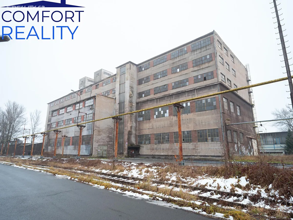 Pronájem skladového prostoru 2914 m², Halasova