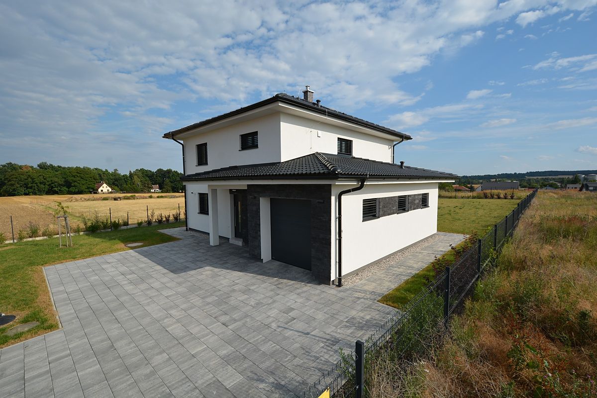 Prodej rodinného domu 168 m², pozemek 1182 m²