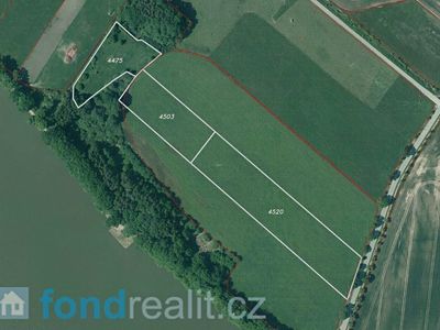 Prodej pole 77070 m²